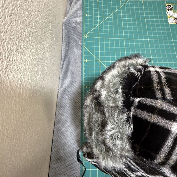 Trapper hat faux fur plaid one size - Picture 10 of 15